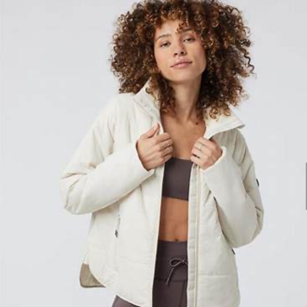 Women’s white/bone canyon insulated jacket Vuori jacket large
